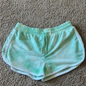 Green tie dye comfy shorts. Size medium